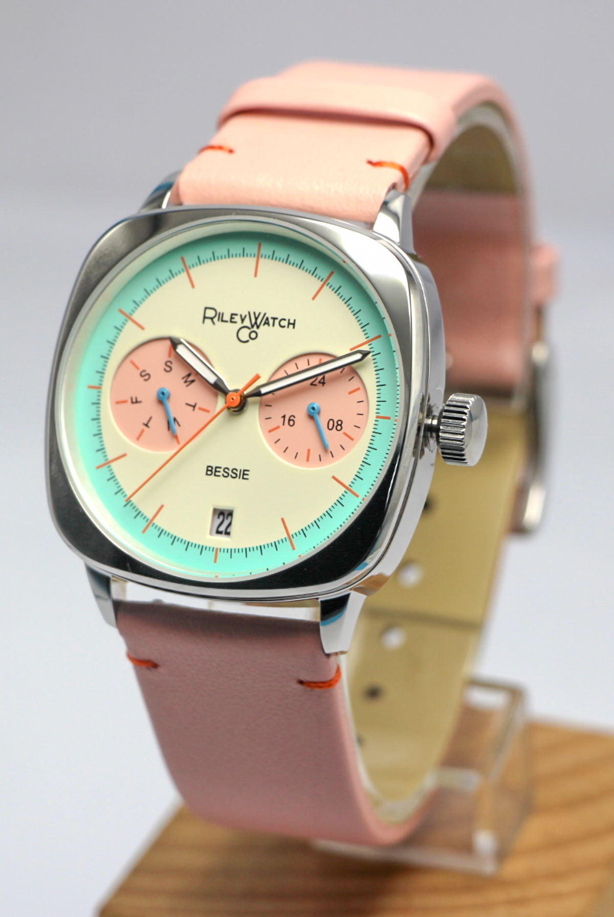 Bessie FAI-01