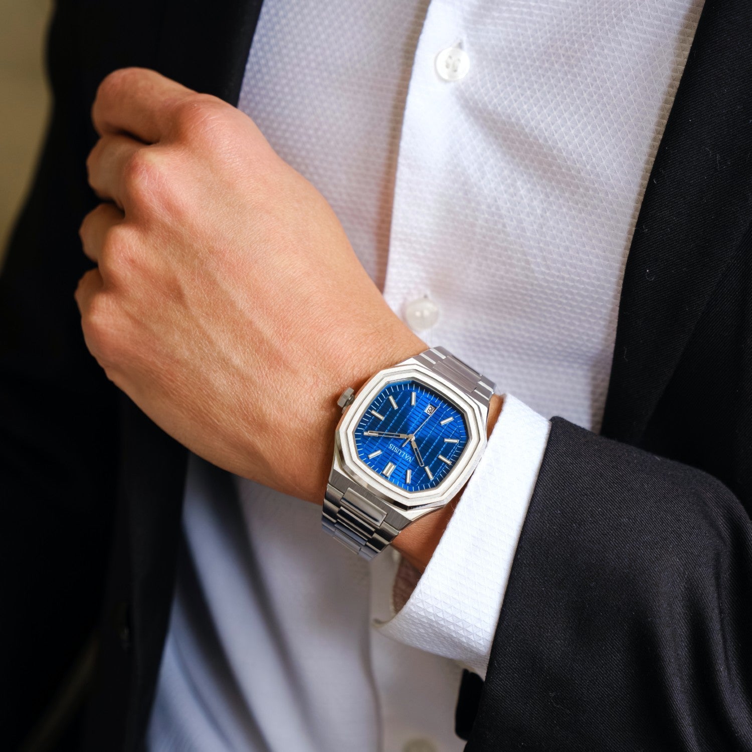 VOLT BLUE