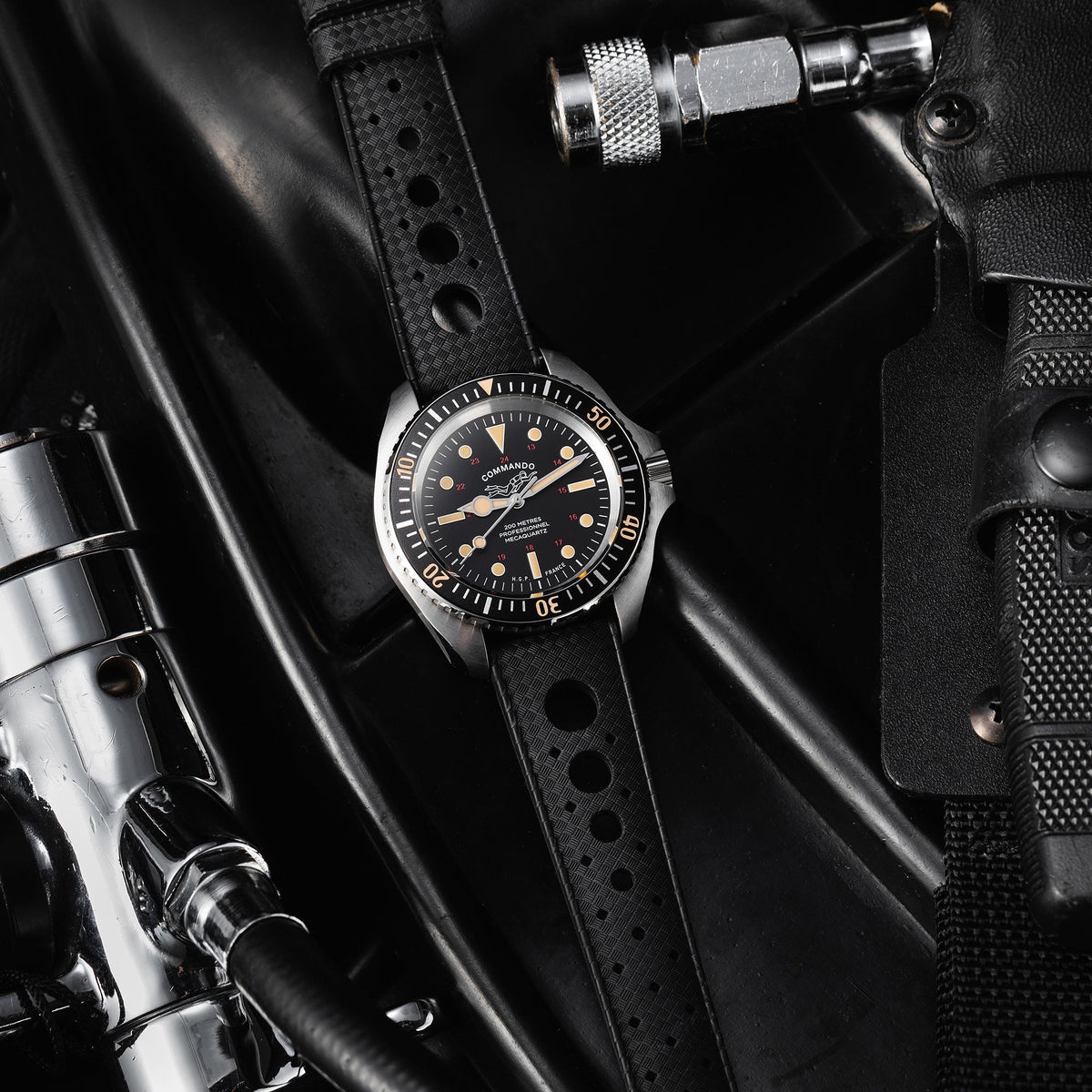 Diver 200M Mecaquartz Commando Diving Watch - Vintage
