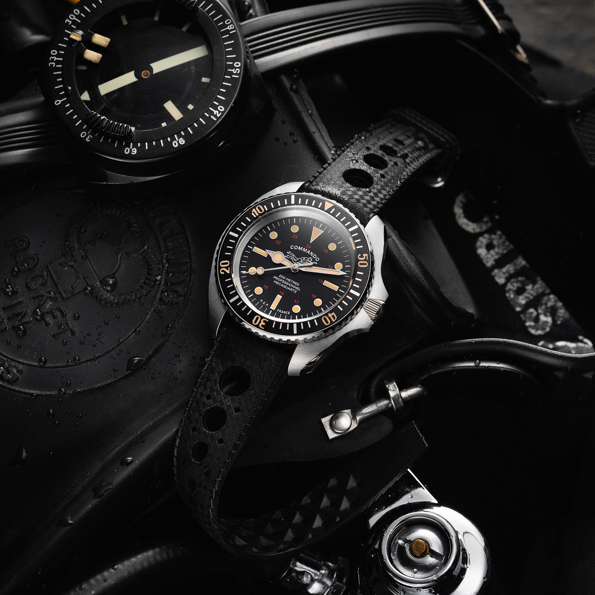 Diver 200M Mecaquartz Commando Diving Watch - Vintage