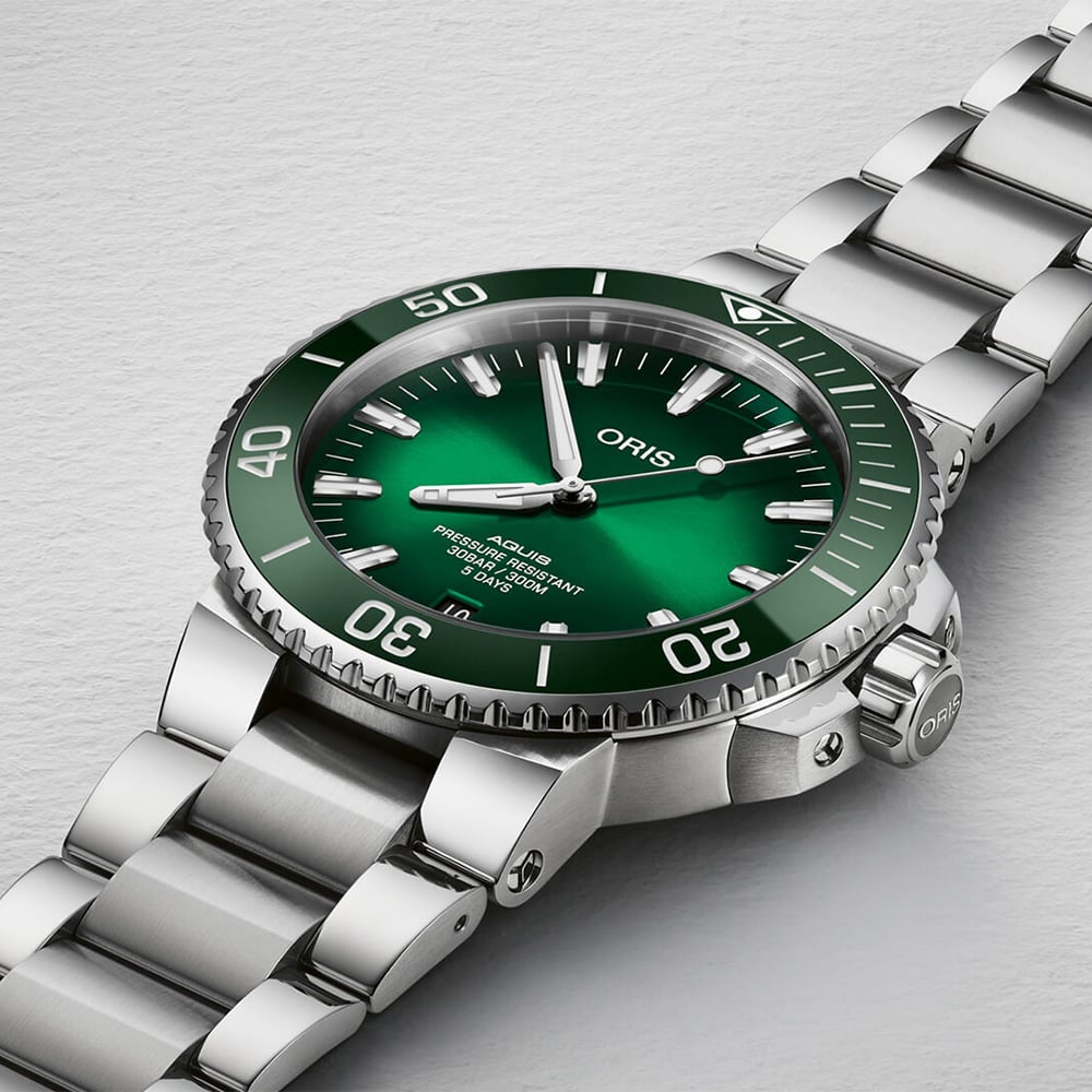 Oris Aquis Date Calibre 400 Green 43.5 mm