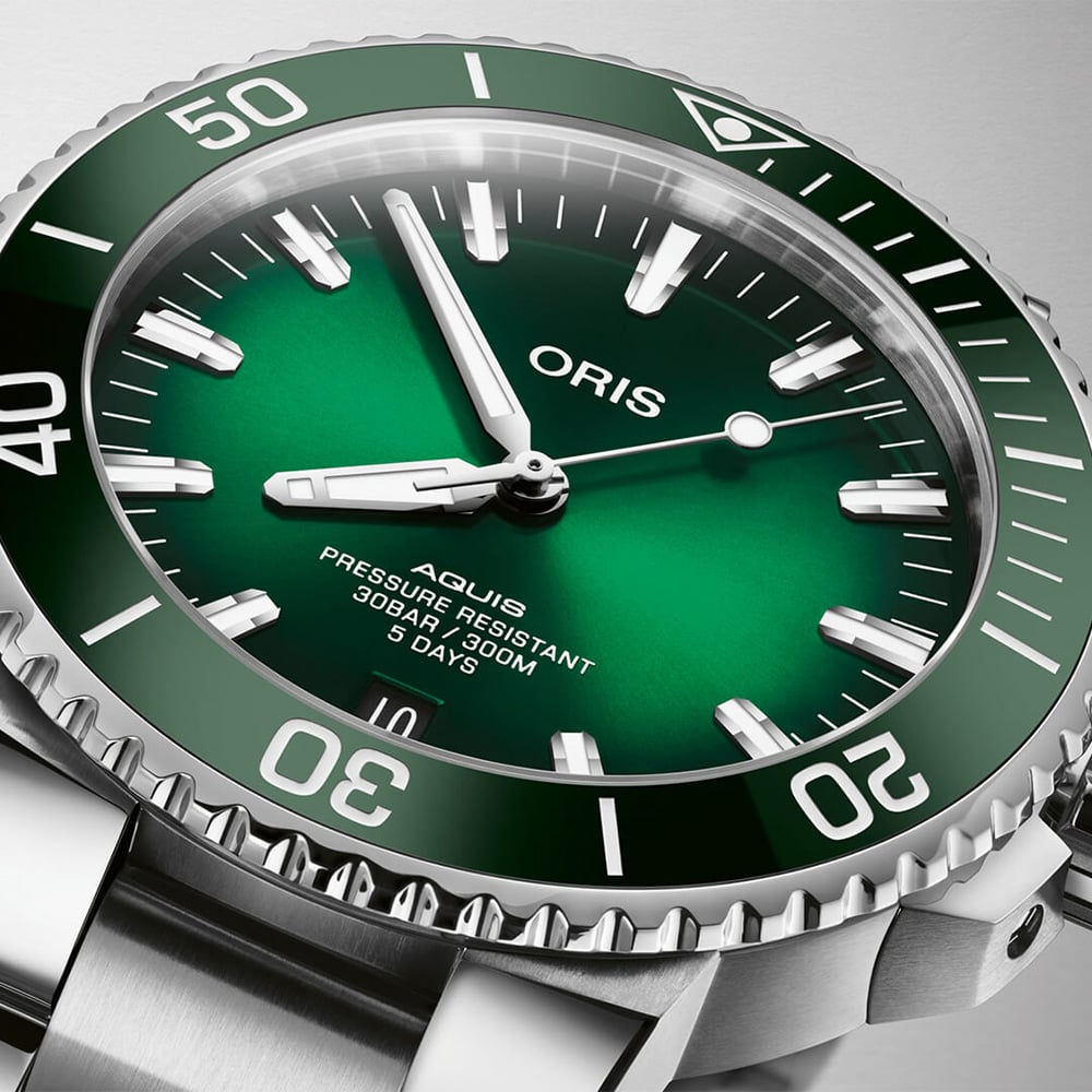 Oris Aquis Date Calibre 400 Green 43.5 mm