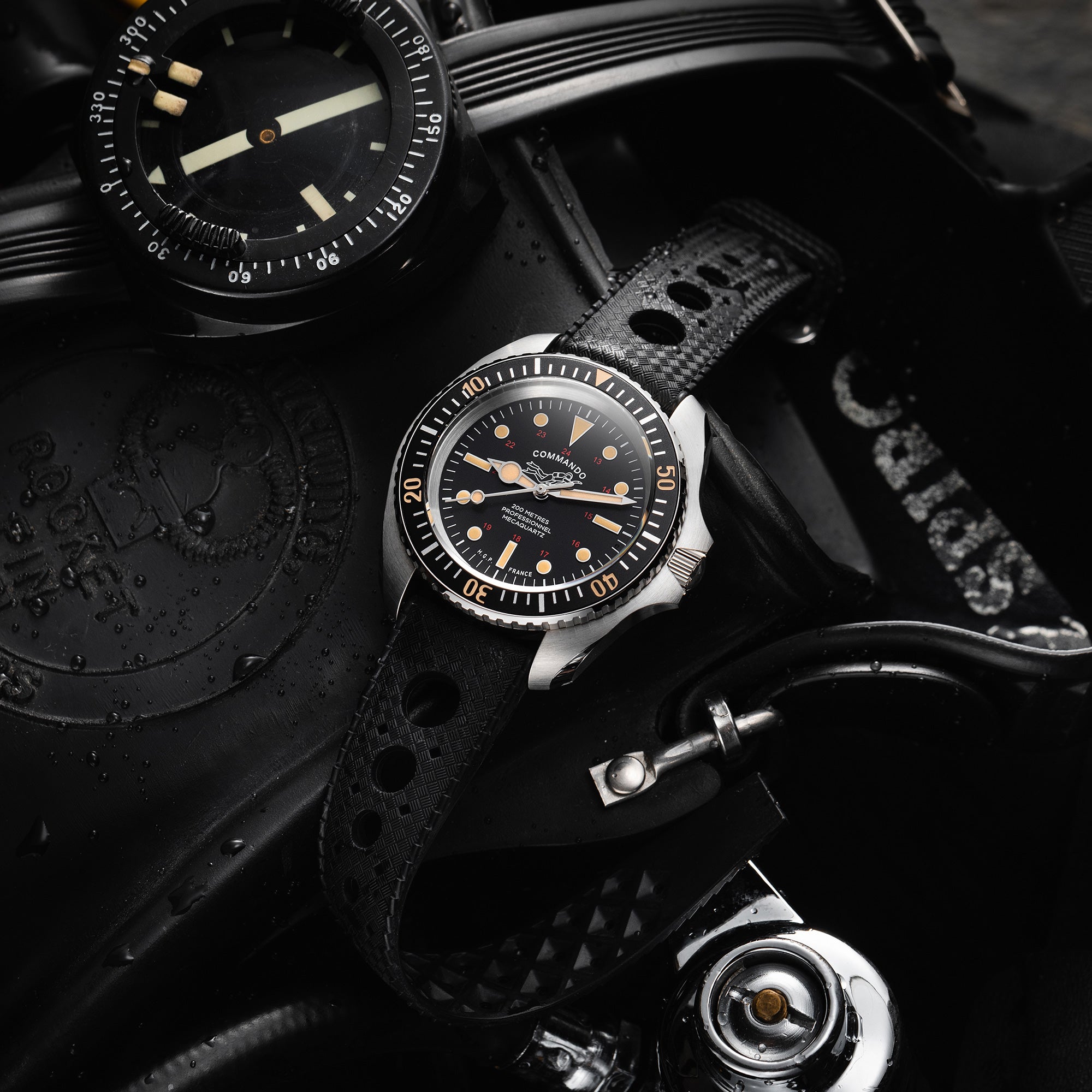 Diver 200M Mecaquartz Commando Diving Watch - Vintage